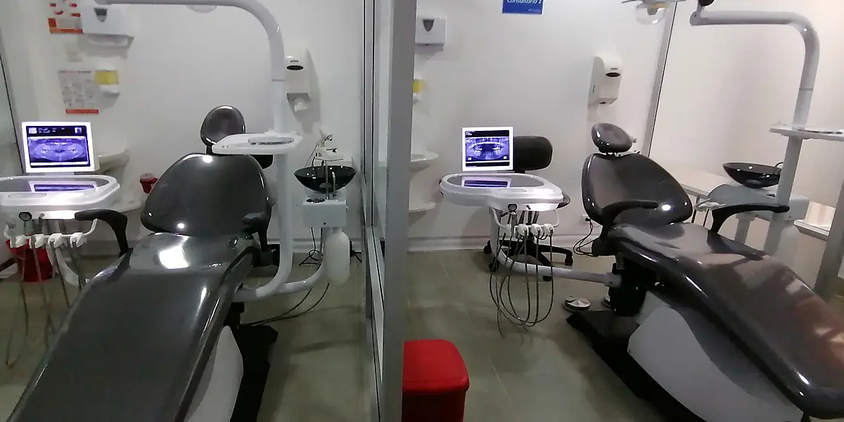 Dos unidades odontológicas listas para atender.